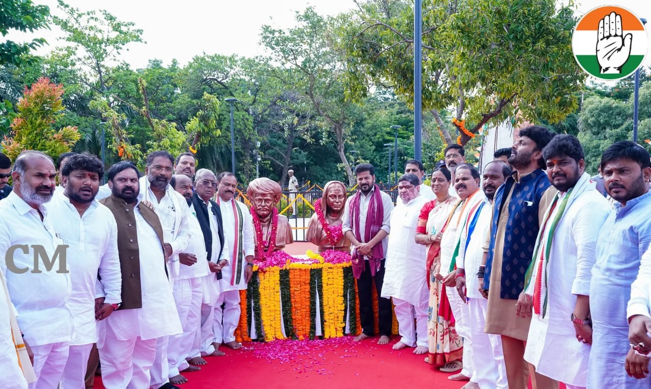 మహాత్మా జ్యోతిరావు పూలే, సావిత్రీబాయి పూలే విగ్రహాల ఆవిష్కరణ - Additional Image